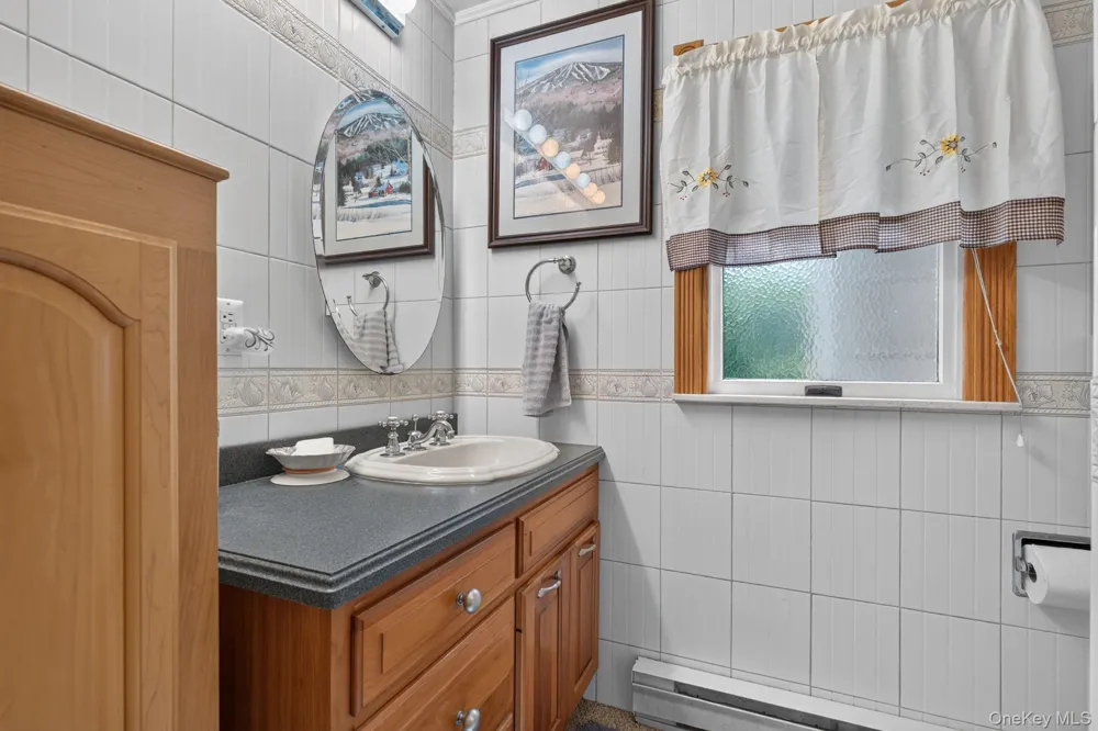 20 Sunset Circle Bloomingburg, NY 12721