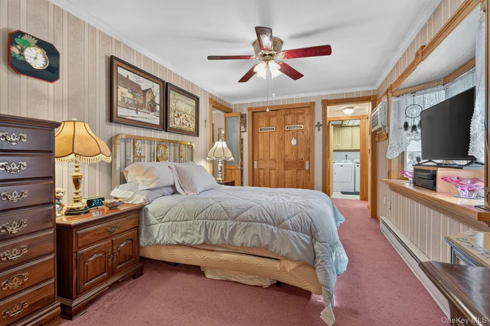 20 Sunset Circle Bloomingburg, NY 12721
