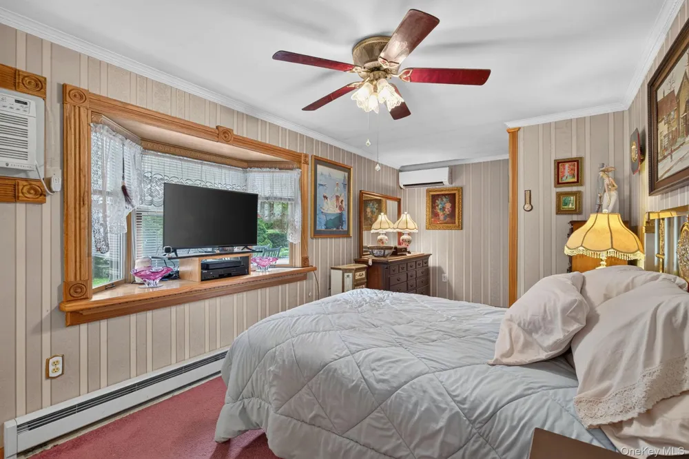 20 Sunset Circle Bloomingburg, NY 12721