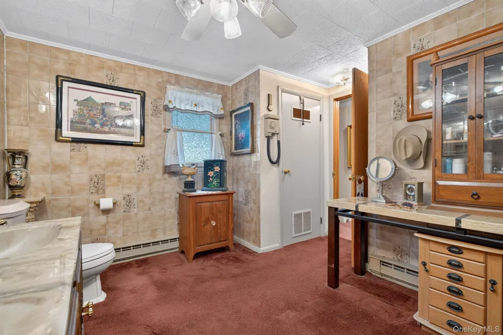 20 Sunset Circle Bloomingburg, NY 12721