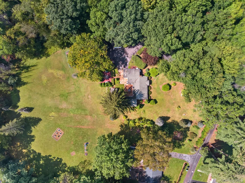 20 Sunset Circle Bloomingburg, NY 12721