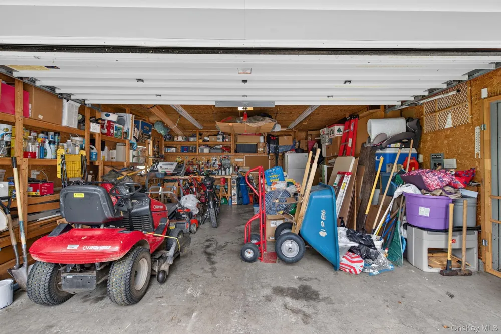 20 Sunset Circle Bloomingburg, NY 12721