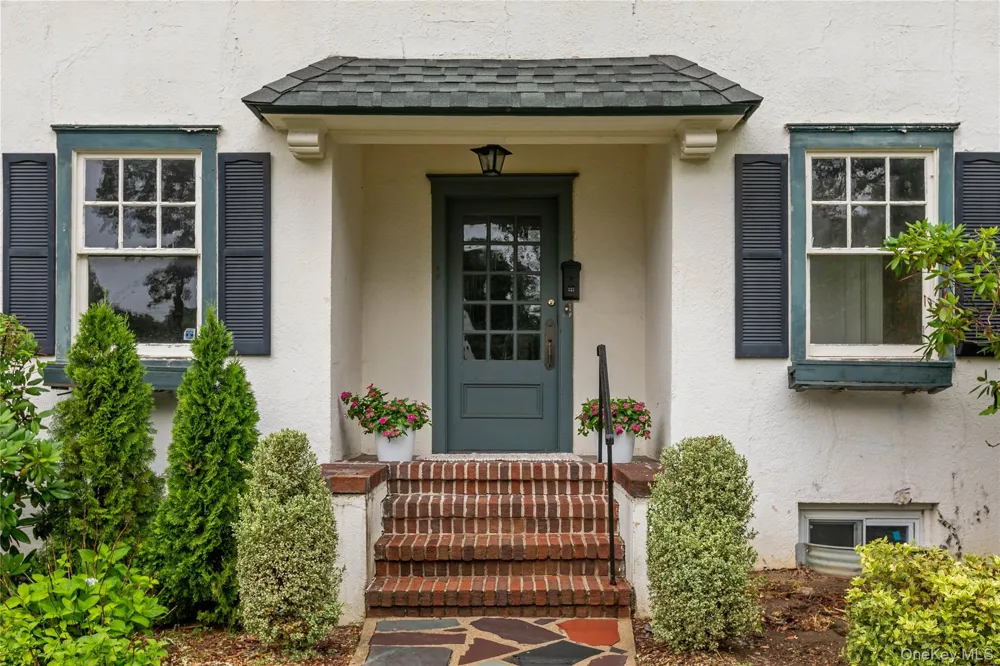 1 Sage Terrace Scarsdale, NY 10583