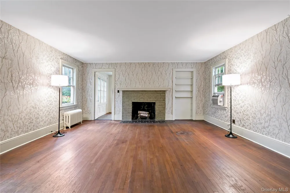 1 Sage Terrace Scarsdale, NY 10583