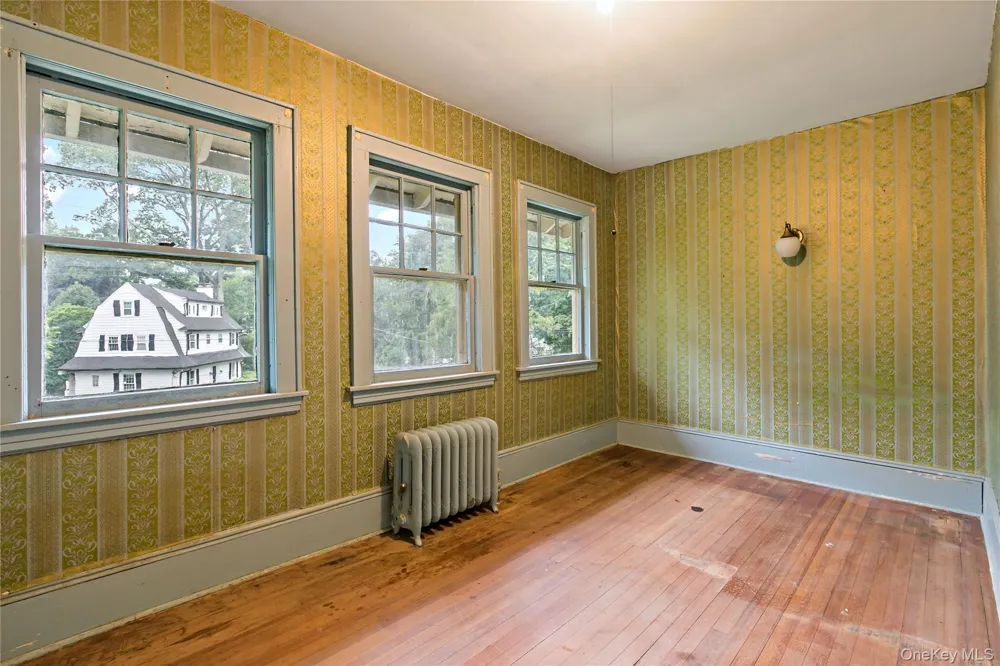 1 Sage Terrace Scarsdale, NY 10583