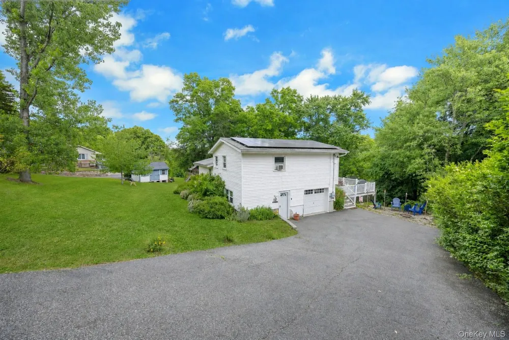 18 Valley Drive Salisbury Mills, NY 12577