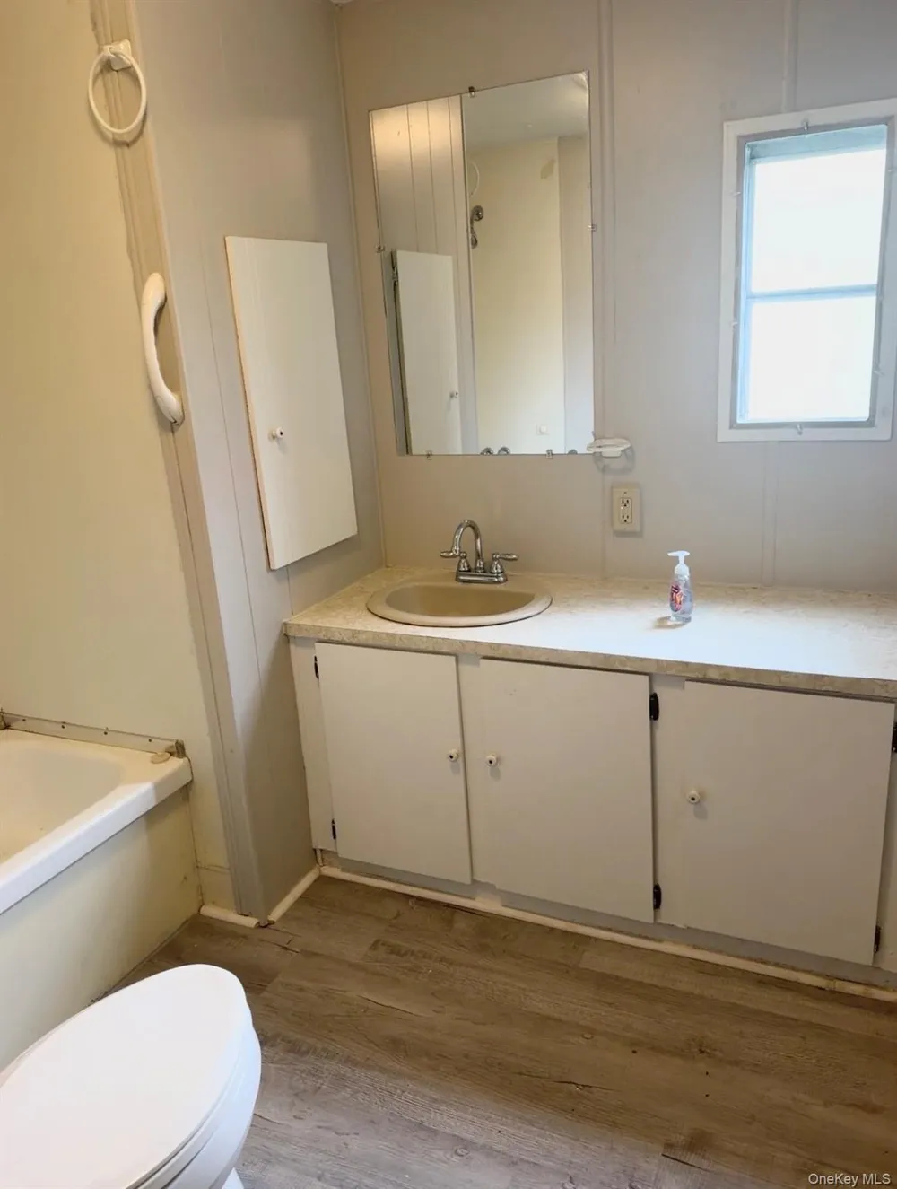 6 Oahu Lane New Paltz, NY 12561