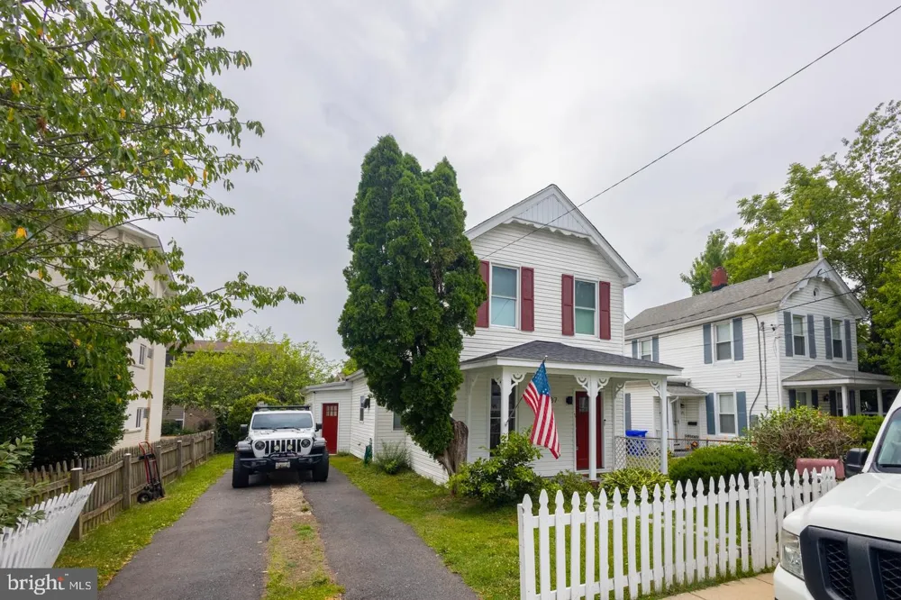 37 4TH STREET Laurel, MD 20707
