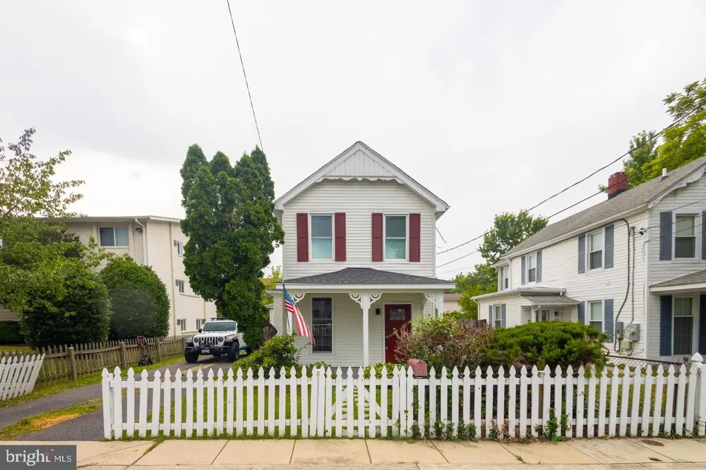 37 4TH STREET Laurel, MD 20707