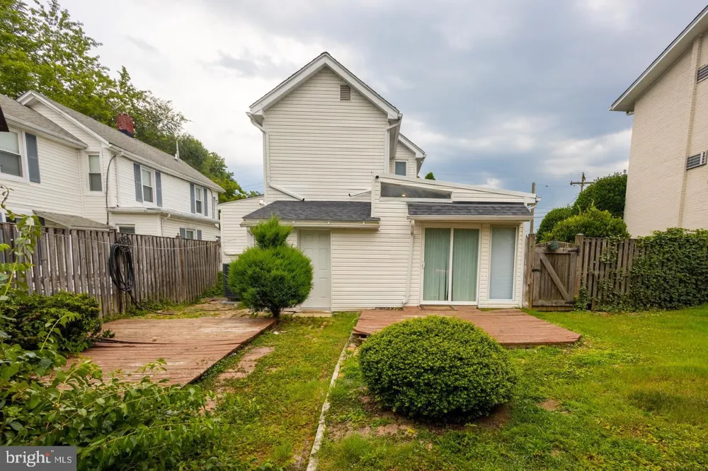 37 4TH STREET Laurel, MD 20707