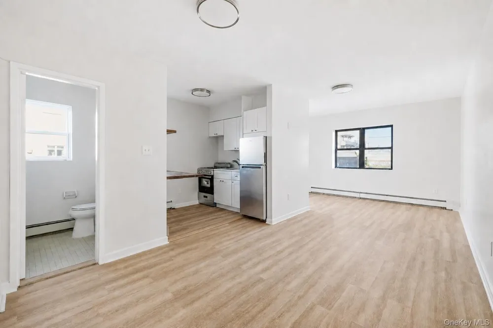475 W Broadway #1A Long Beach, NY 11561