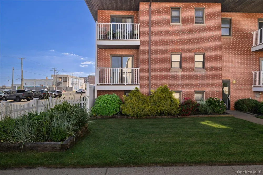 475 W Broadway #1A Long Beach, NY 11561