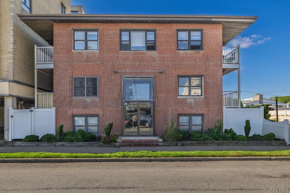 475 W Broadway #1A Long Beach, NY 11561