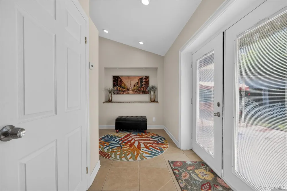 114 Southberry Lane Levittown, NY 11756