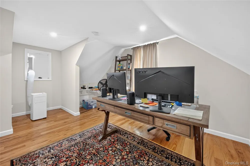 114 Southberry Lane Levittown, NY 11756