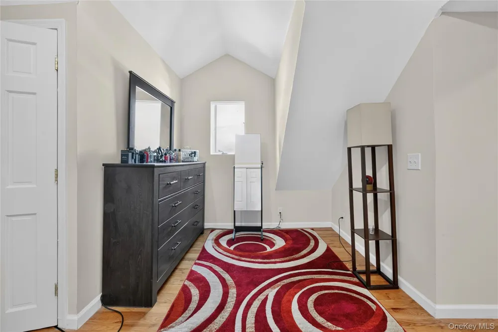 114 Southberry Lane Levittown, NY 11756