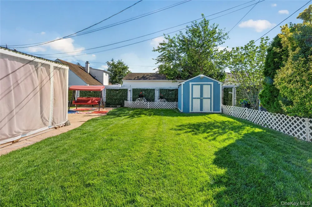 114 Southberry Lane Levittown, NY 11756
