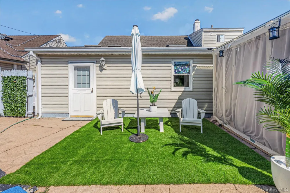 114 Southberry Lane Levittown, NY 11756