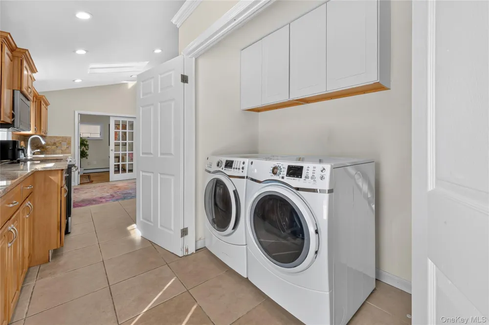 114 Southberry Lane Levittown, NY 11756