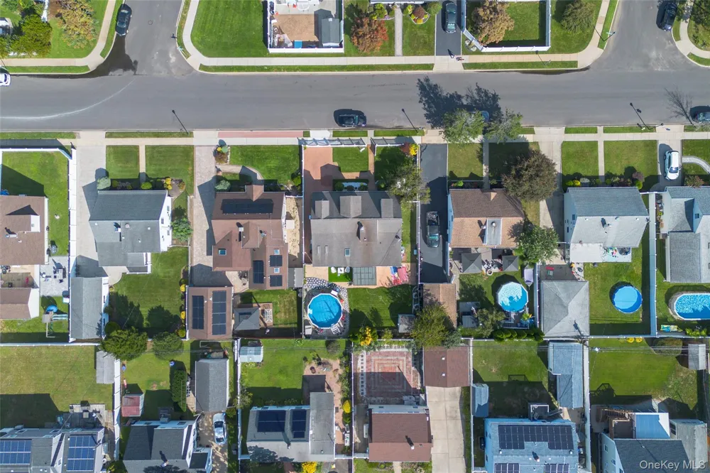 114 Southberry Lane Levittown, NY 11756