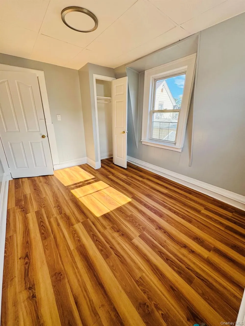 89-10 182nd Street #2nd floor Hollis, NY 11423