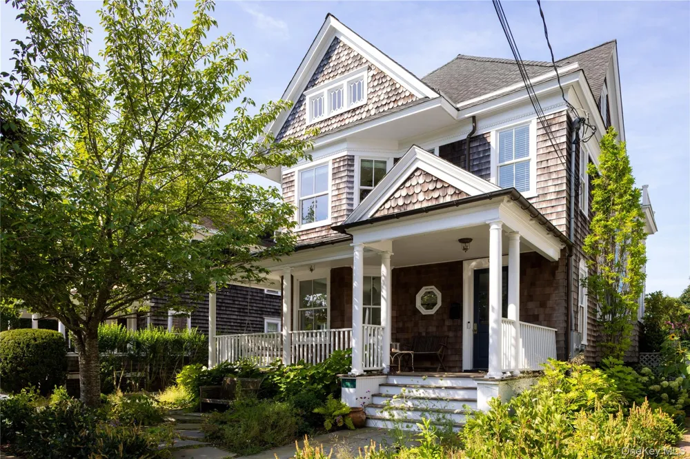 611 1st Street Greenport, NY 11944
