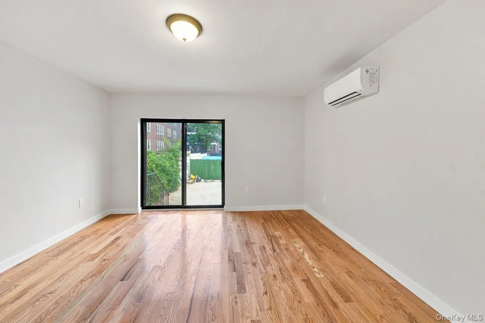 1978 Needham Bronx, NY 10466