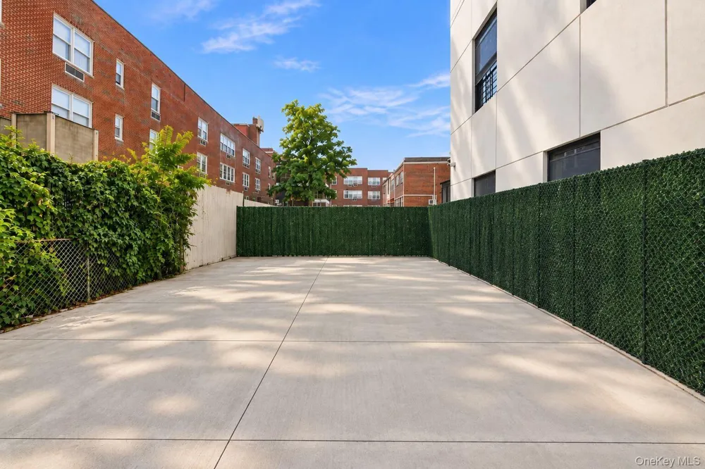 1978 Needham Bronx, NY 10466