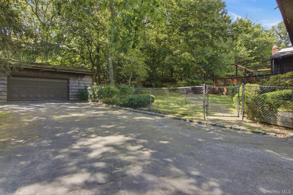 2 Cascade Court Dix Hills, NY 11746