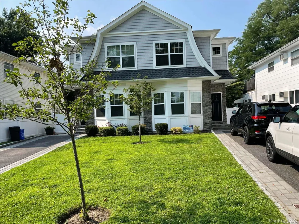 9 Mohegan Avenue #A Port Washington, NY 11050