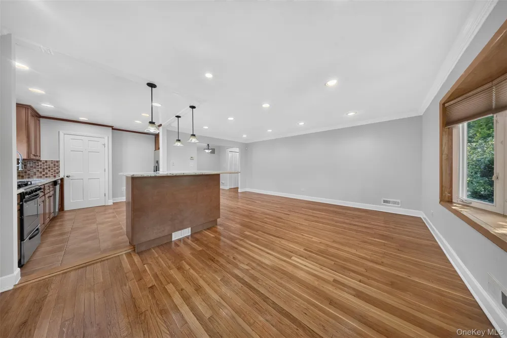 26-15 Clearview Expressway Bayside, NY 11360