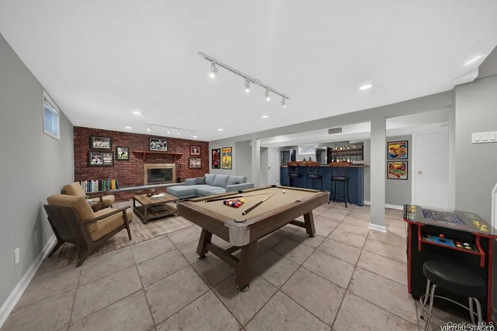 26-15 Clearview Expressway Bayside, NY 11360