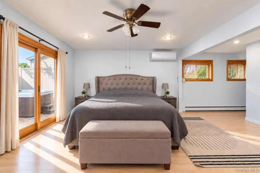 27 Eden Lane Levittown, NY 11756