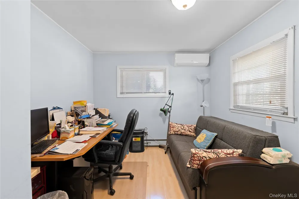 27 Eden Lane Levittown, NY 11756