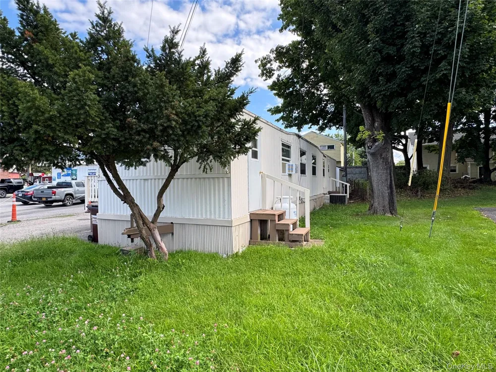 149 Schryver Street Esopus, NY 12429
