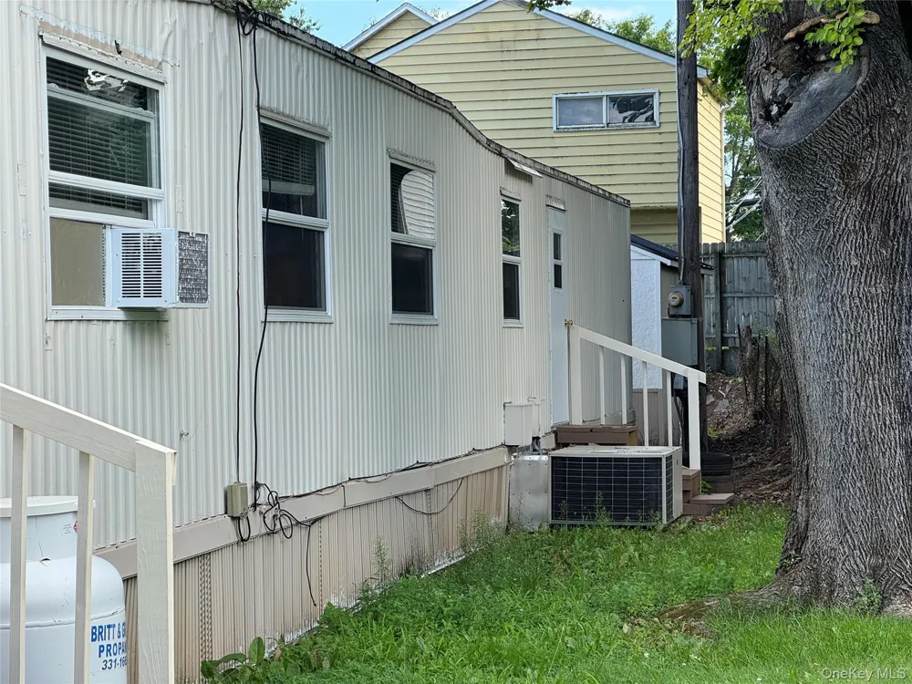 149 Schryver Street Esopus, NY 12429