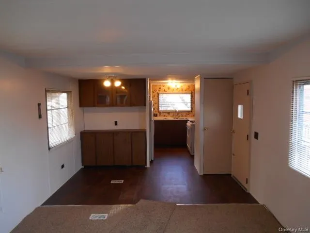 149 Schryver Street Esopus, NY 12429