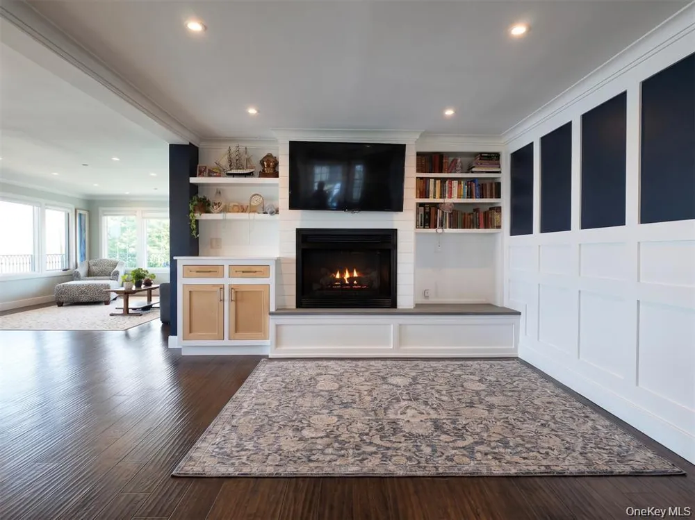 1 North Drive Baldwin Harbor, NY 11510