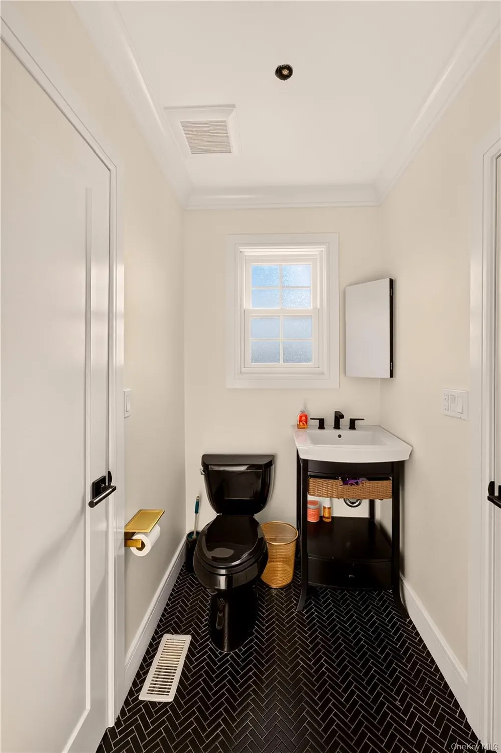 1 North Drive Baldwin Harbor, NY 11510