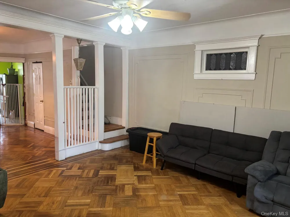121-13 Hillside Avenue Richmond Hill, NY 11418