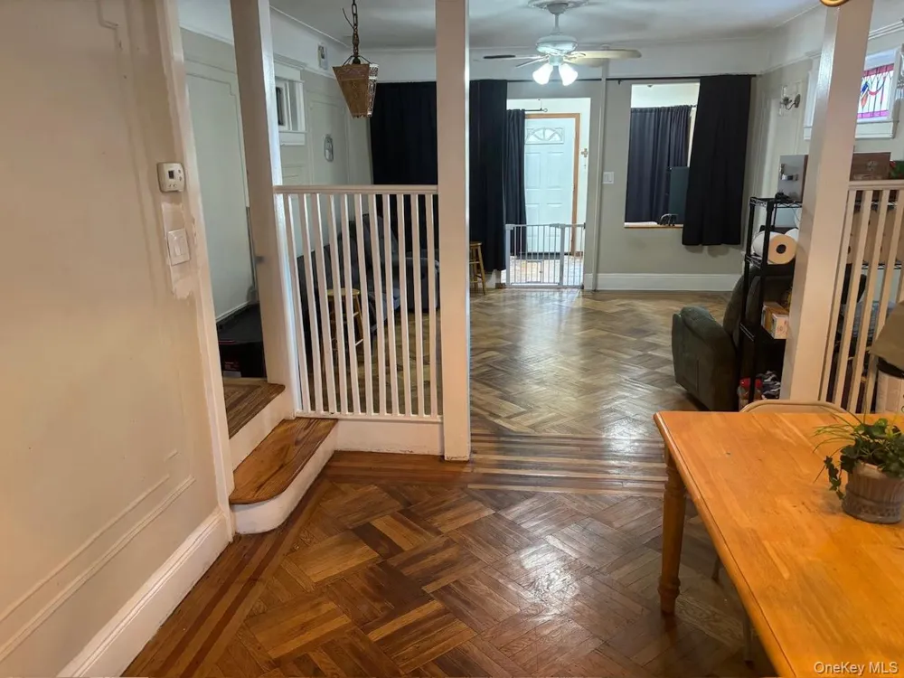 121-13 Hillside Avenue Richmond Hill, NY 11418
