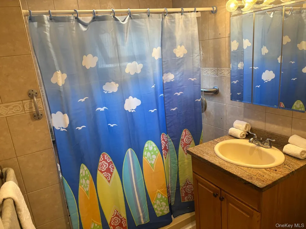 121-13 Hillside Avenue Richmond Hill, NY 11418