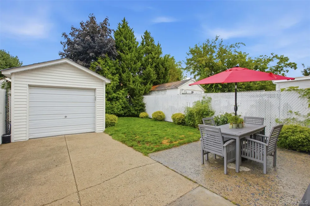9437 133rd Avenue Ozone Park, NY 11417