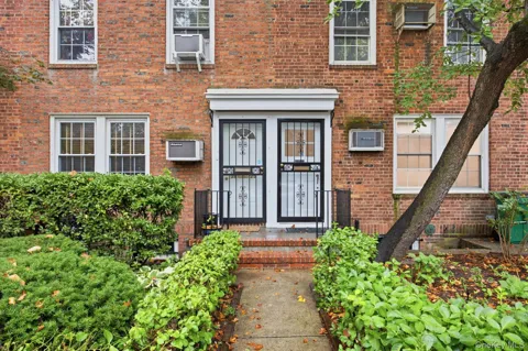 39-27 49th Street