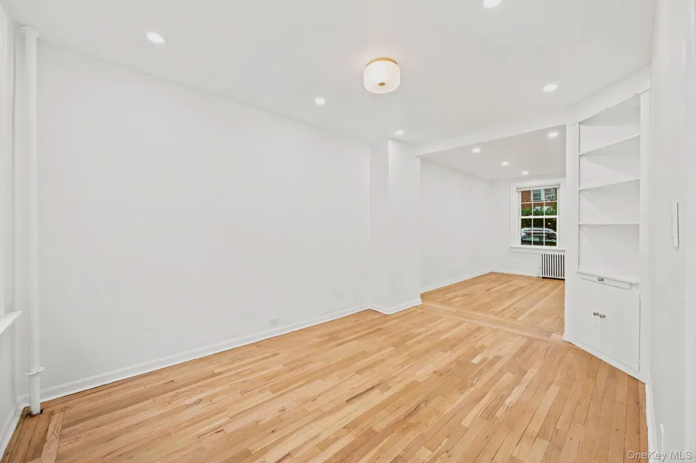 39-27 49th Street Sunnyside, NY 11104