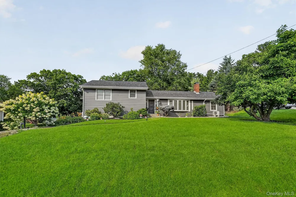 46 High Acres Drive Poughkeepsie, NY 12603