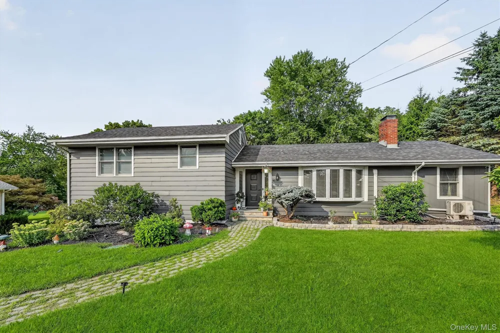 46 High Acres Drive Poughkeepsie, NY 12603