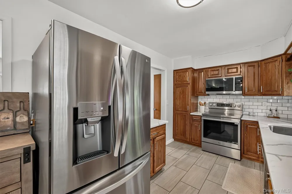 46 High Acres Drive Poughkeepsie, NY 12603