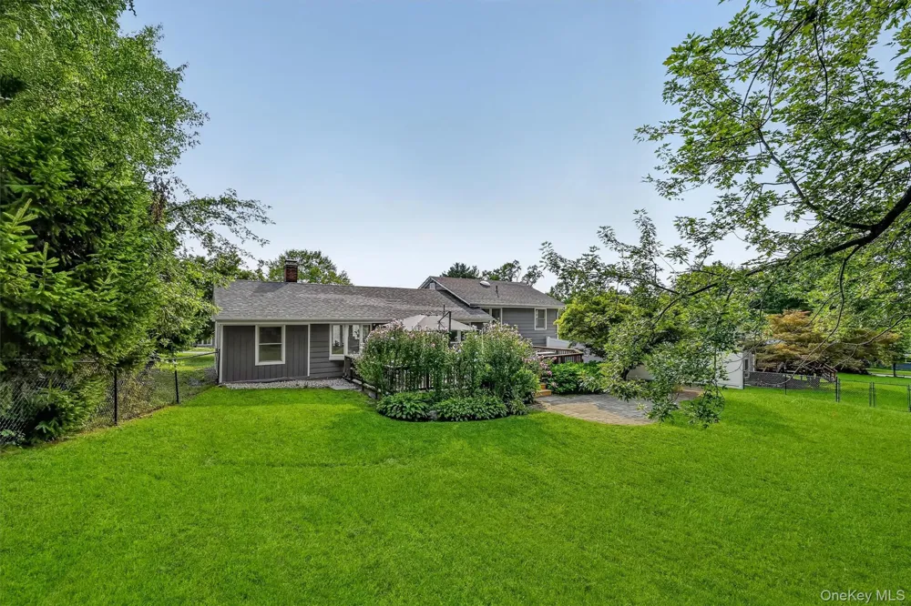 46 High Acres Drive Poughkeepsie, NY 12603
