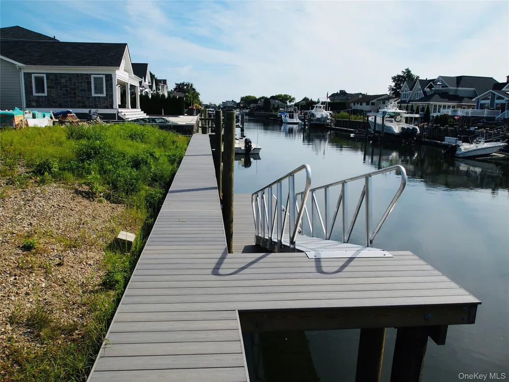 2 Skylark Road Massapequa Park, NY 11762